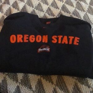 Large men’s OSU Beaver’s Nike pullover